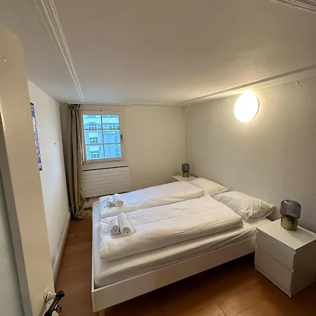 Daire Hitrental Limmatquai *