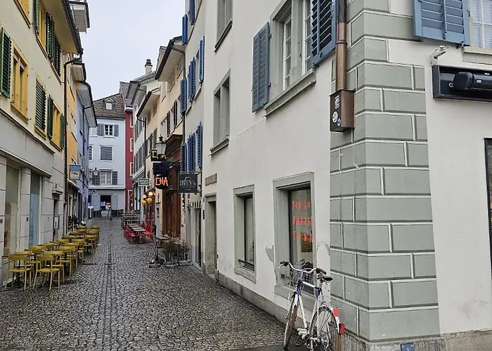 Hitrental Limmatquai * Zurich