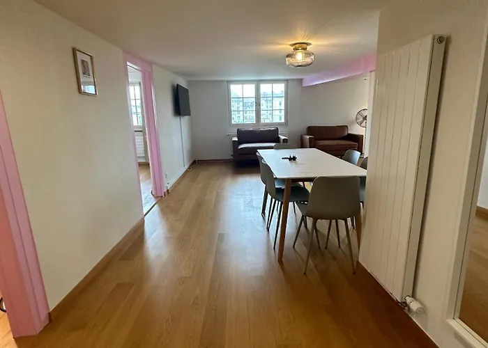 Hitrental Limmatquai Apartment Zurich