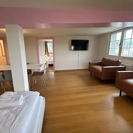 Daire Hitrental Limmatquai Zürih